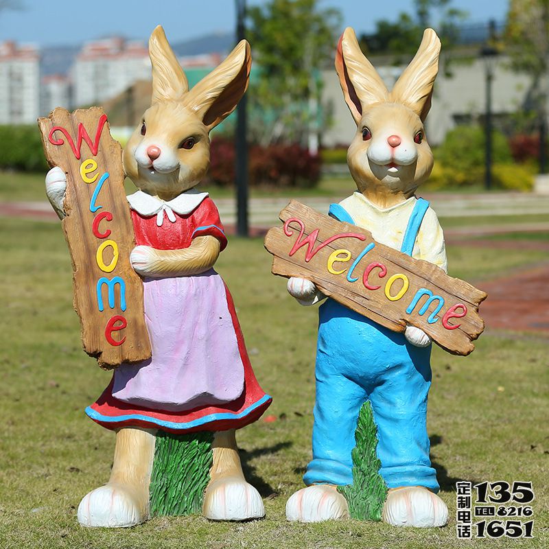 公園商場擺放的玻璃鋼彩繪兔子雕塑 公園商場擺放的玻璃鋼彩繪兔子雕塑